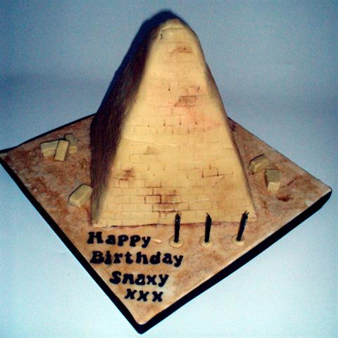 Pyramid Cake