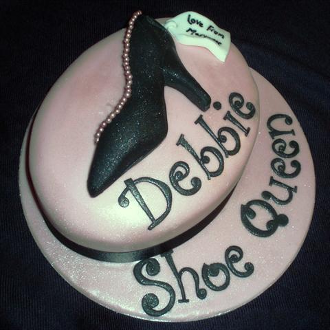Shoe Queen Cake