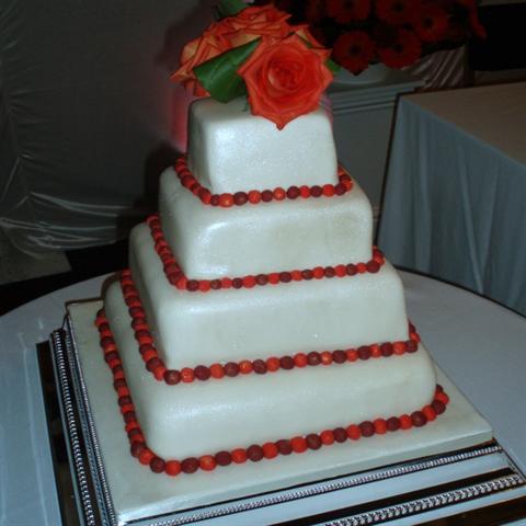 Orange Rose and Bauble Cake