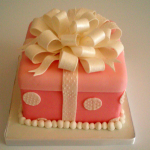 Bijoux Parcel Cake
