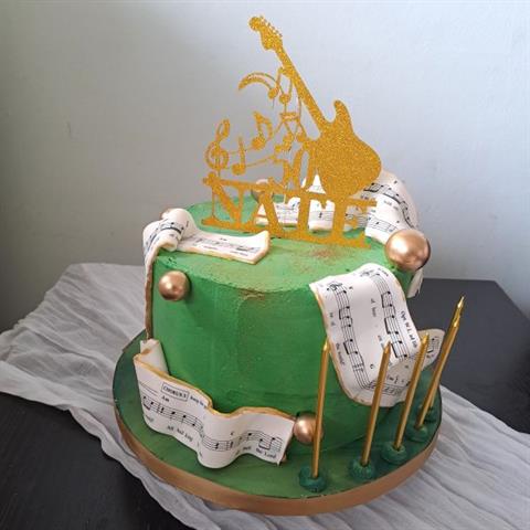 Sheet Music Cake